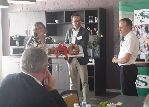 Schlüsselübergabe bei Sozialteam in Amberg